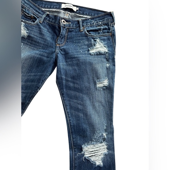 Abercrombie & Fitch Distressed Low-Rise Straight Leg Jeans – Size 30x32 - Picture 6 of 16